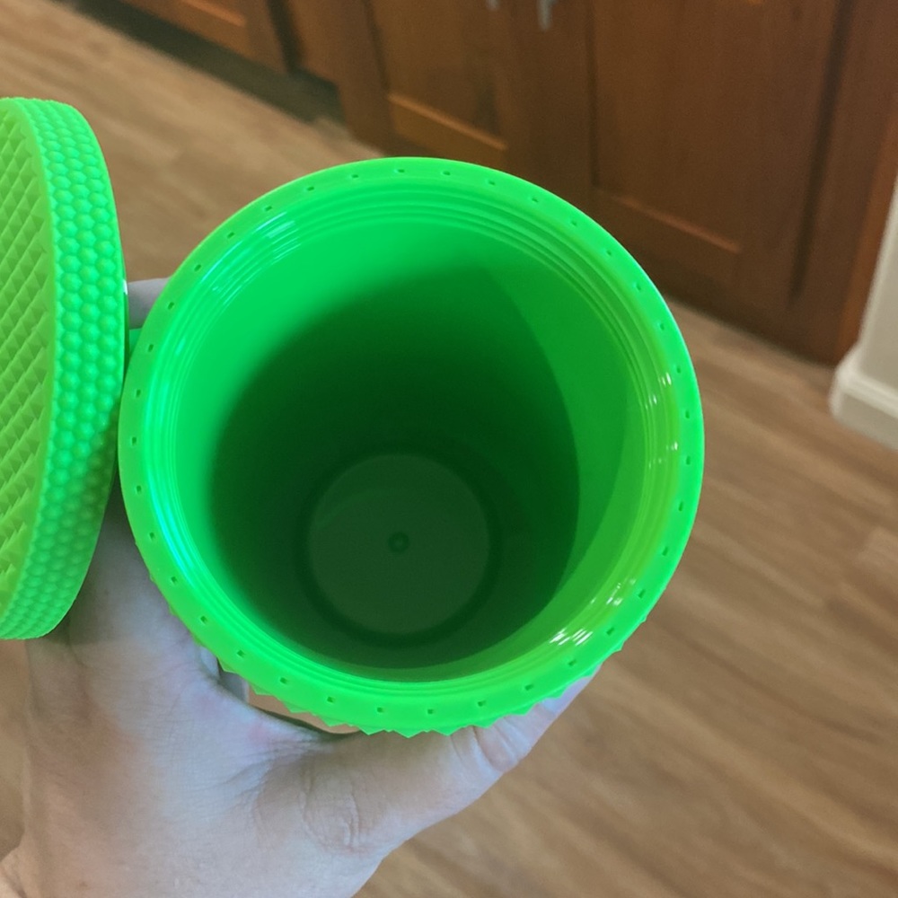 Starbucks Grande Neon Green Tumbler NWT - Picture 5 of 5